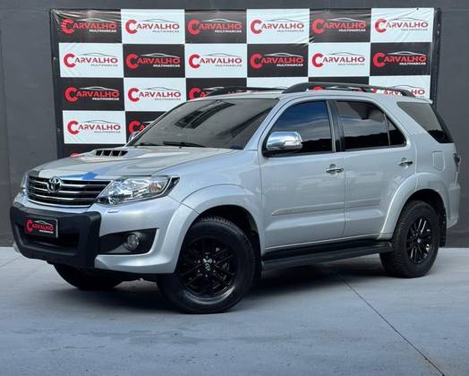 TOYOTA HILUX SW4 3.0 SRV 4X4 16V TURBO INTERCOOLER DIESEL 4P AUTOMÁTICO